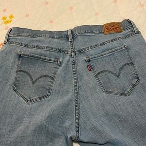 Levi’s 311 Shaping Skinny Jeans